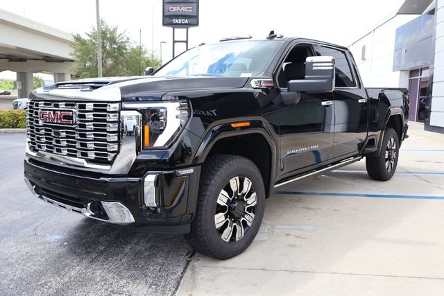 New 2026 GMC Sierra 2500 Denali w/ Denali Reserve Package AWD/4WD image 3