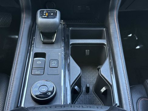 Used 2023 Nissan Pathfinder Rock Creek image 6