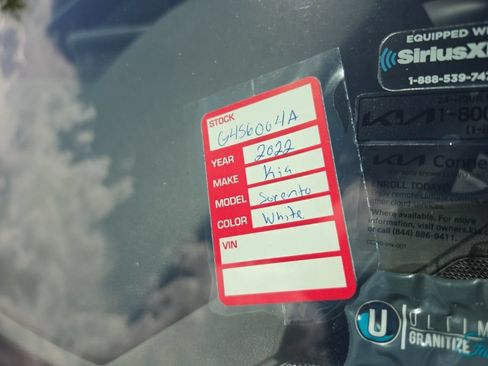 Certified 2023 Kia Sorento SX AWD/4WD image 10