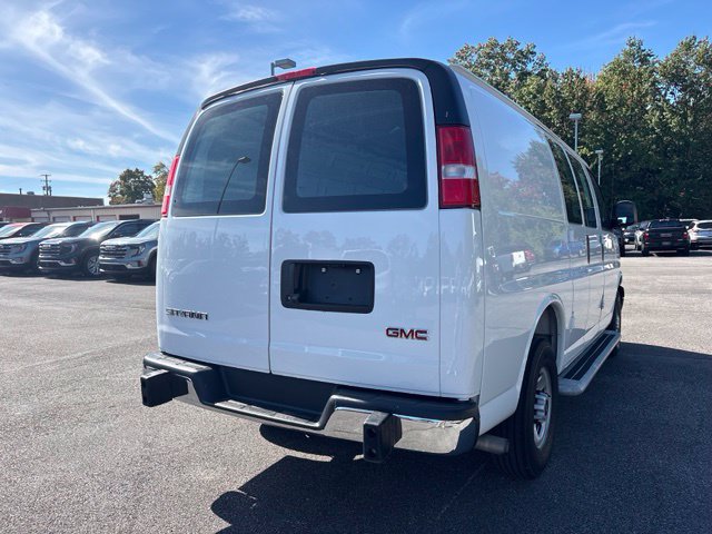 Used 2025 GMC Savana 2500 w/ Driver Convenience Package RWD image 5
