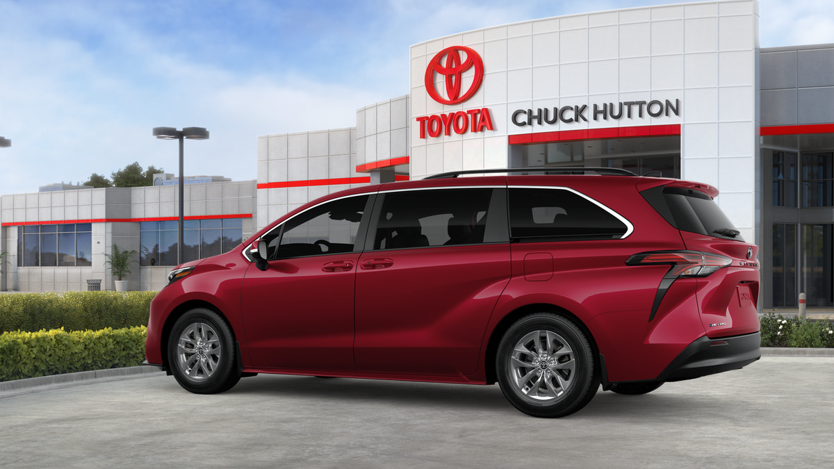 Certified 2026 Toyota Sienna LE AWD/4WD image 35