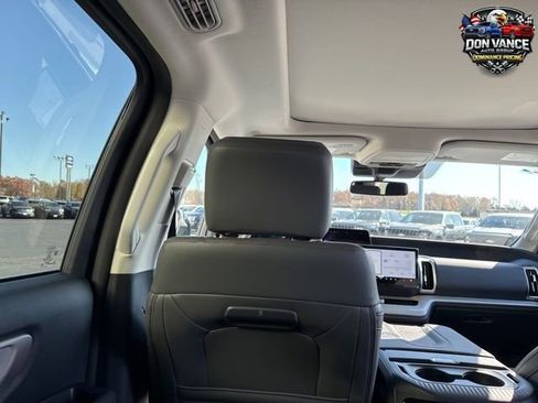 New 2025 Ford Expedition Max Active AWD/4WD image 31