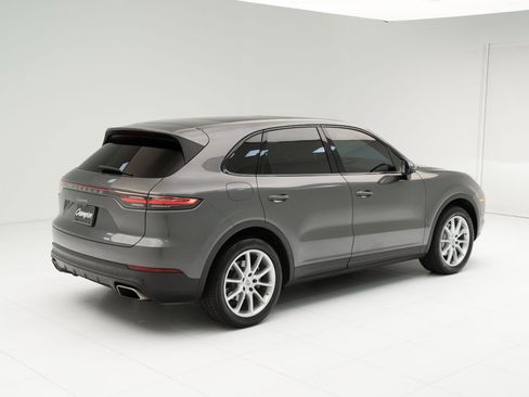 Used 2020 Porsche Cayenne image 9