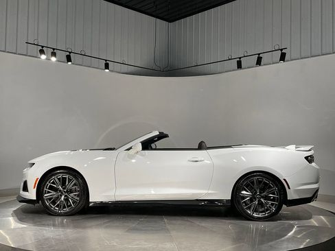 Used 2023 Chevrolet Camaro ZL1 RWD image 11