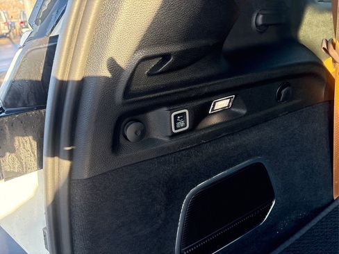 Used 2025 Jeep Grand Cherokee L Summit image 22