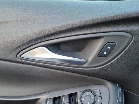 Used 2024 Buick Encore GX Sport Touring FWD image 19