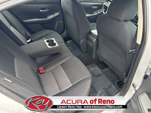Used 2022 Nissan Sentra SV image 18
