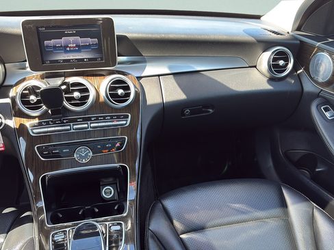 Used 2016 Mercedes-Benz C 300 4MATIC Sedan image 13