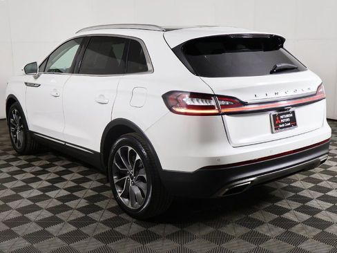 Used 2022 Lincoln Nautilus Reserve image 11