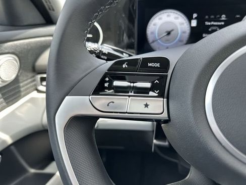 New 2026 Hyundai Elantra Limited FWD image 22