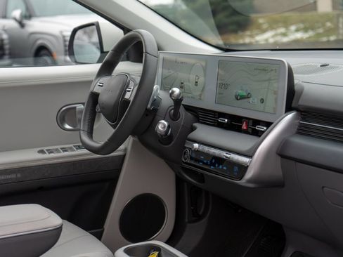 Certified 2023 Hyundai Ioniq 5 SEL image 12