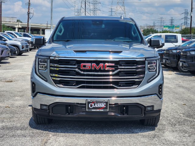 Used 2025 GMC Sierra 1500 SLT RWD image 2