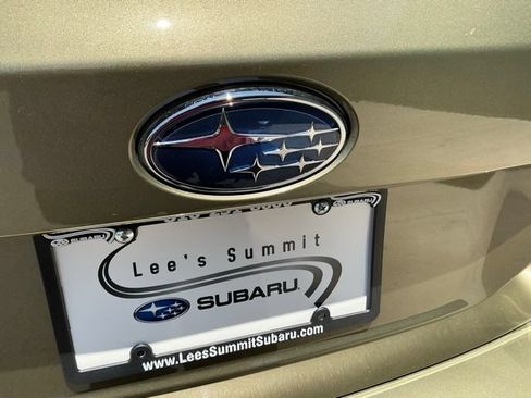 Certified 2025 Subaru Outback Premium AWD/4WD image 4