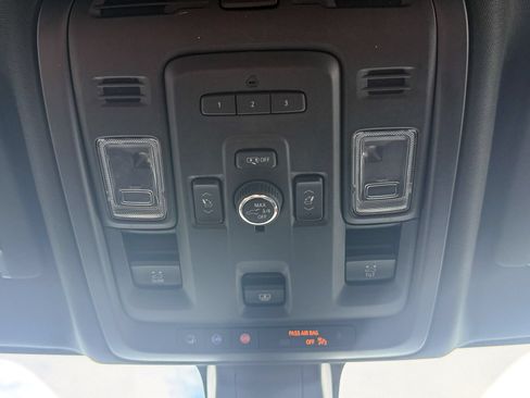 Certified 2021 GMC Yukon Denali w/ Denali Premium Package AWD/4WD image 47