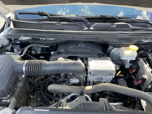 Used 2021 RAM 1500 Laramie AWD/4WD image 35