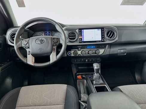 Used 2023 Toyota Tacoma TRD Off-Road w/ Technology Package AWD/4WD image 22