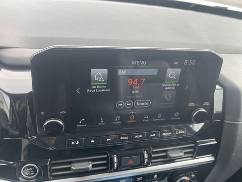 Used 2023 Nissan Pathfinder SL image 24