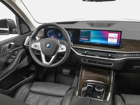 Used 2026 BMW X7 xDrive40i image 30