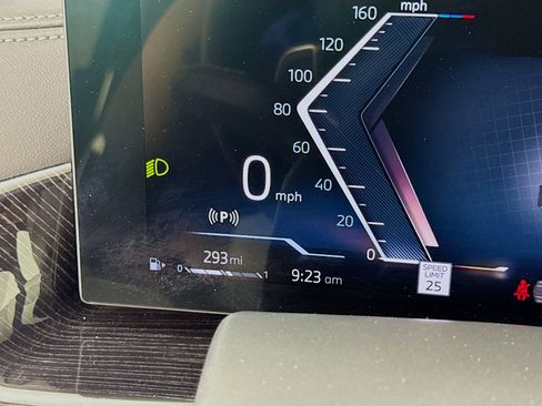 Used 2026 BMW X5 sDrive40i w/ M Sport Package image 12