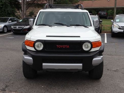 Used 2010 Toyota FJ Cruiser 4WD image 2