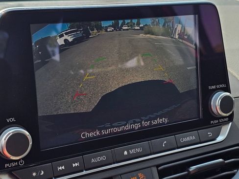 Used 2024 Nissan Altima 2.5 SV FWD image 27