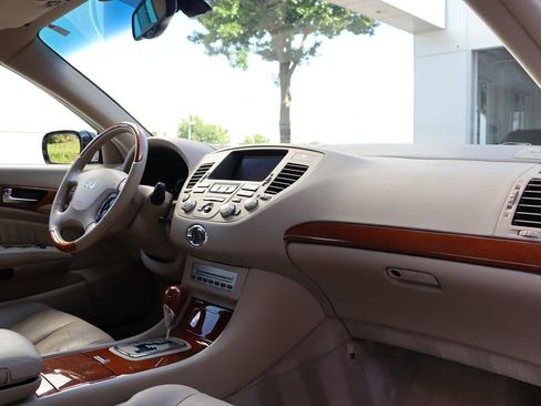 Used 2004 INFINITI Q45 Premium image 18