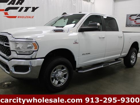 Used 2022 RAM 2500 Big Horn AWD/4WD image 1