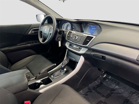 Used 2015 Honda Accord LX image 26