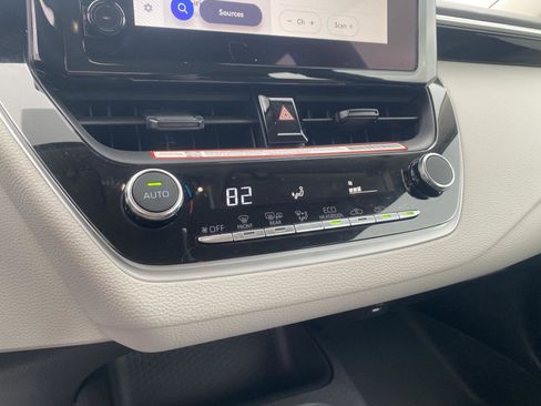 Used 2026 Toyota Corolla LE image 18