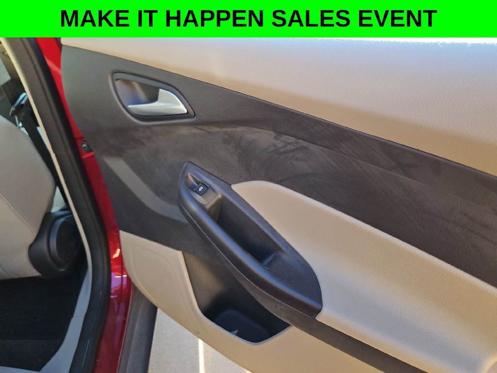 Used 2015 Ford Focus SE FWD image 30