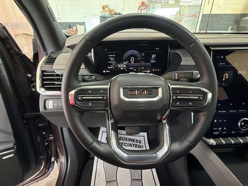 Certified 2024 GMC Acadia Elevation w/ Luxury Package FWD image 14
