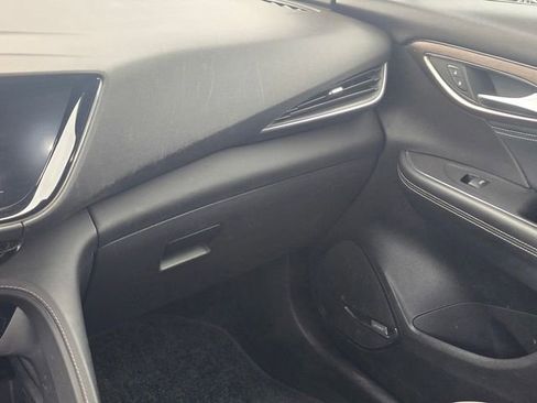 Used 2022 Buick Envision Avenir w/ Technology Package II image 18