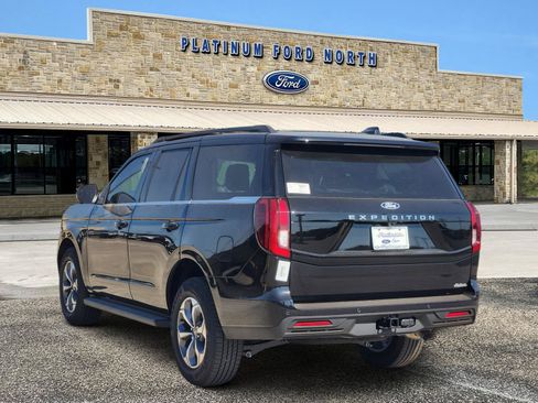 New 2027 Ford Expedition Active RWD image 4