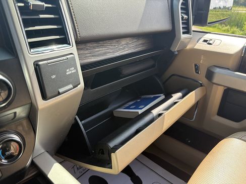 Used 2018 Ford F150 Lariat w/ Equipment Group 502A Luxury AWD/4WD image 35