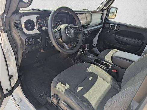 Used 2024 Jeep Wrangler Sport AWD/4WD image 10