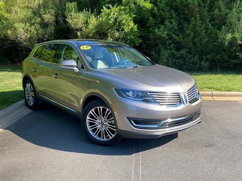 Used 2018 Lincoln MKX Reserve w/ Lincoln MKX Climate Package FWD image 1