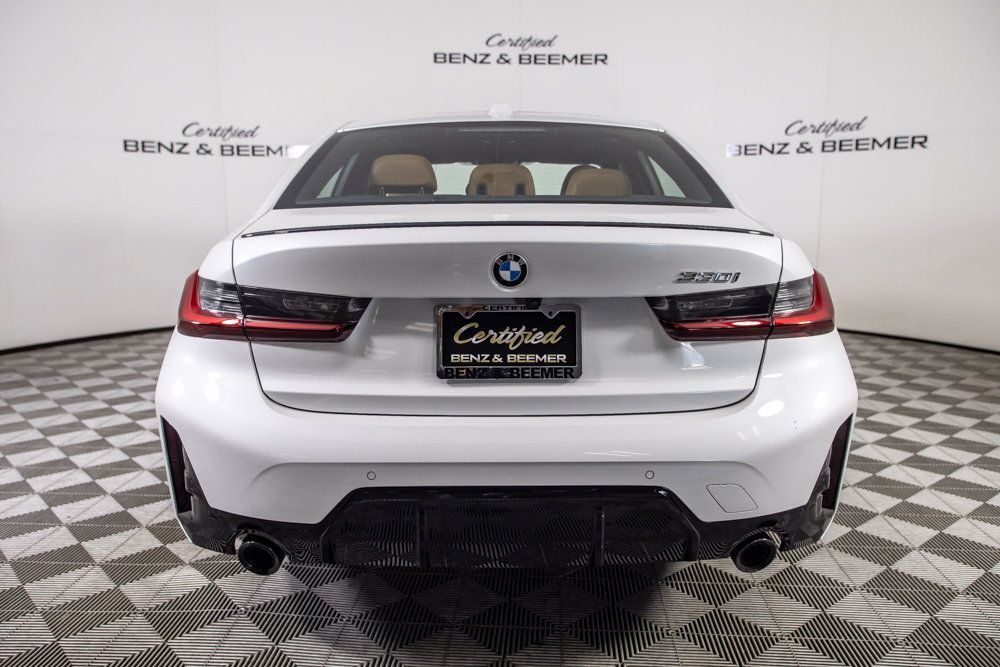 Used 2026 BMW 330i Sedan w/ M Sport Package RWD image 7