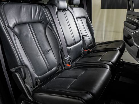 Used 2022 Jeep Wagoneer Series II image 29