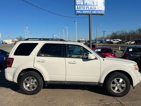 Used 2011 Ford Escape Limited image 2