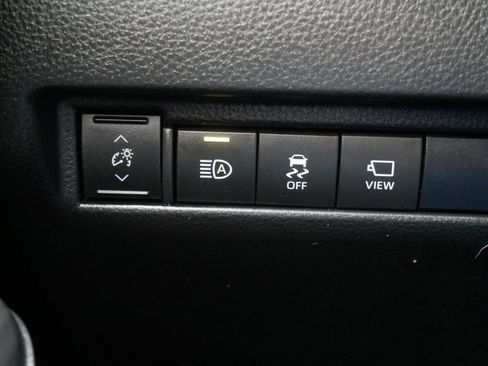 Used 2021 Toyota Venza Limited w/ Advanced Technology Package image 29