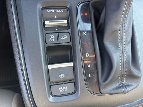 Used 2025 Honda CR-V EX-L image 32