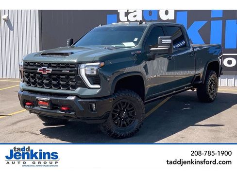 Used 2025 Chevrolet Silverado 2500 ZR2 AWD/4WD image 1