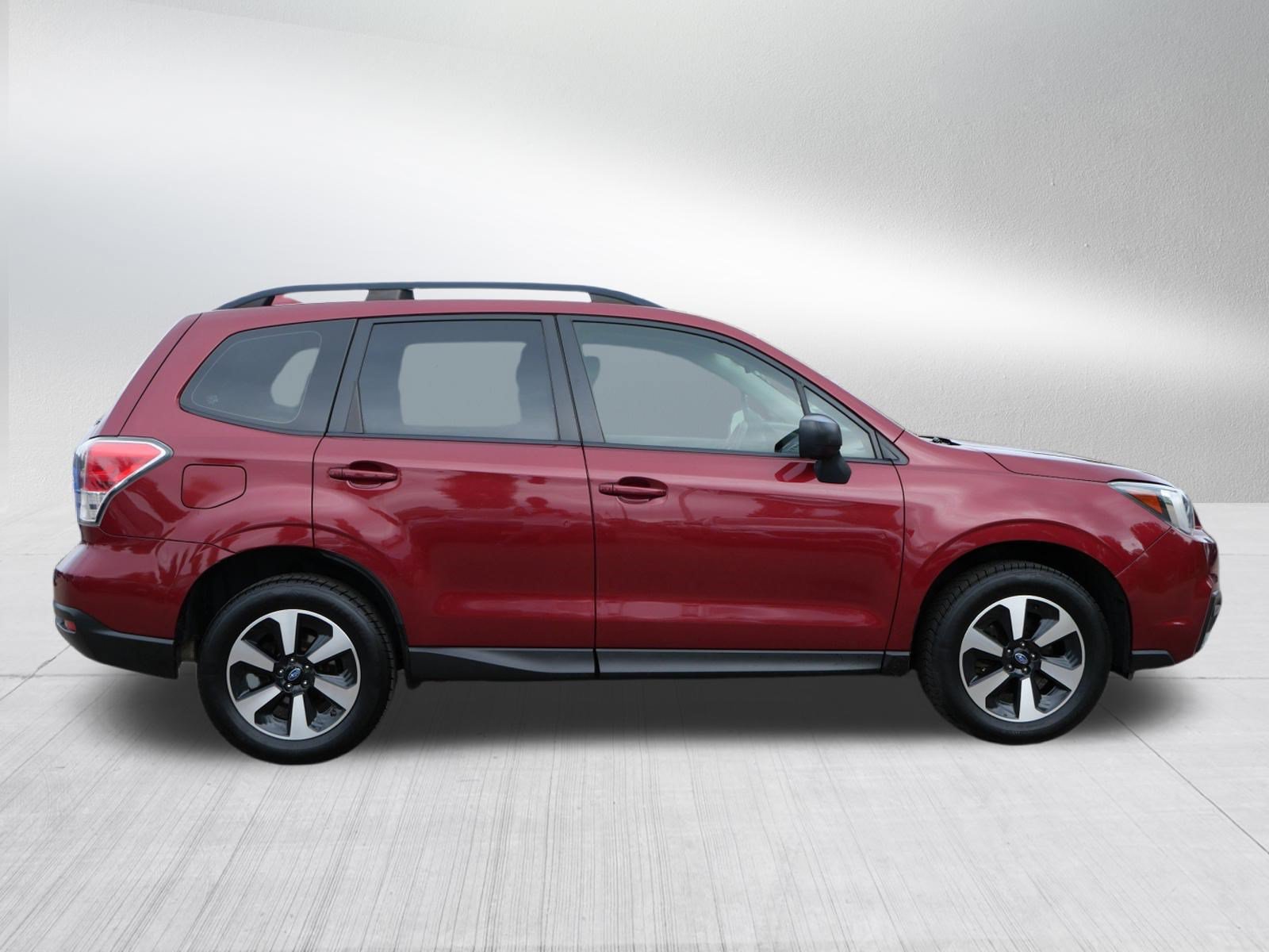 Used 2018 Subaru Forester 2.5i w/ Alloy Wheel Package AWD/4WD image 8