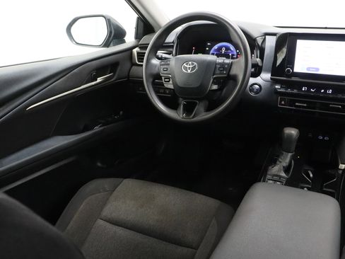 Used 2025 Toyota Camry LE FWD image 30