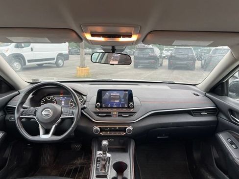 Used 2020 Nissan Altima 2.5 SR AWD/4WD image 10