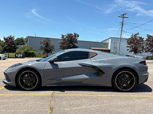 Used 2024 Chevrolet Corvette Stingray 2LT w/ Z51 Performance Package image 5