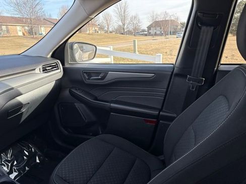 Used 2025 Ford Escape Active image 14