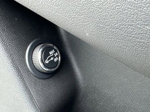 Used 2025 Cadillac XT6 Sport w/ LPO, Floor Liner Package image 30