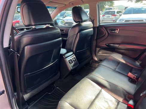 Used 2016 Toyota Avalon Touring image 11