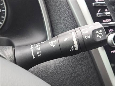 Used 2022 Nissan Murano SV w/ SV Midnight Edition Package image 13